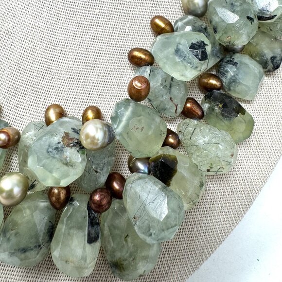 Chunky Prehnite & Pearl Multicolor Statement Necklace Freeform shape - Picture 3 of 11